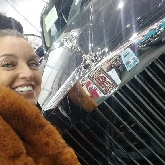 Meet your Posher, Samantha - Picture 4 of 5